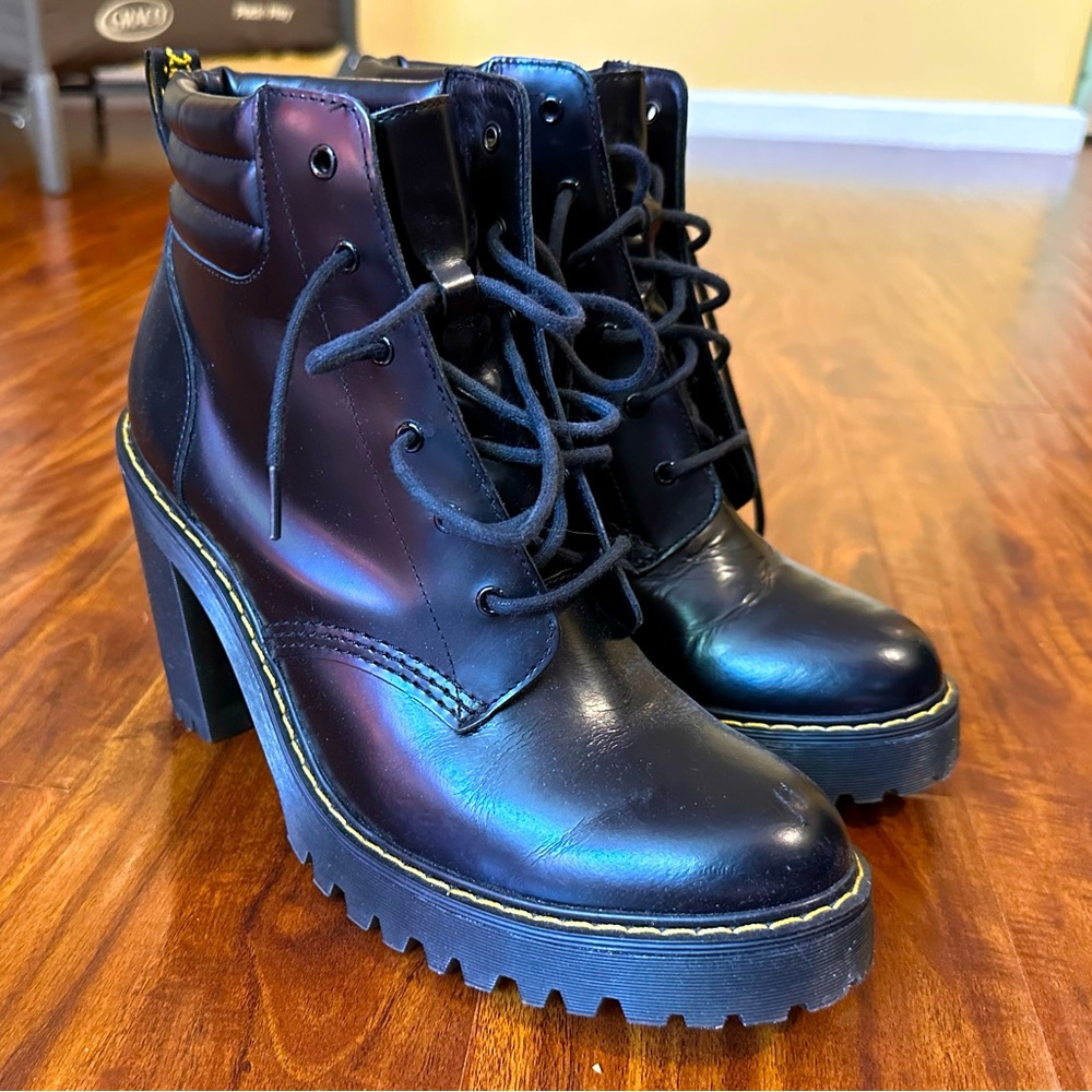 Doc Marten Persephones size 10